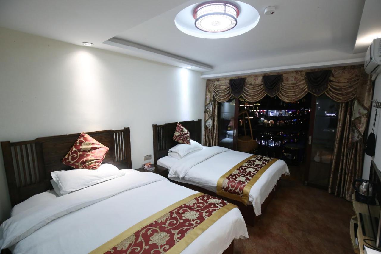 Lqj Riverside Guest House Fenghuang Eksteriør bilde