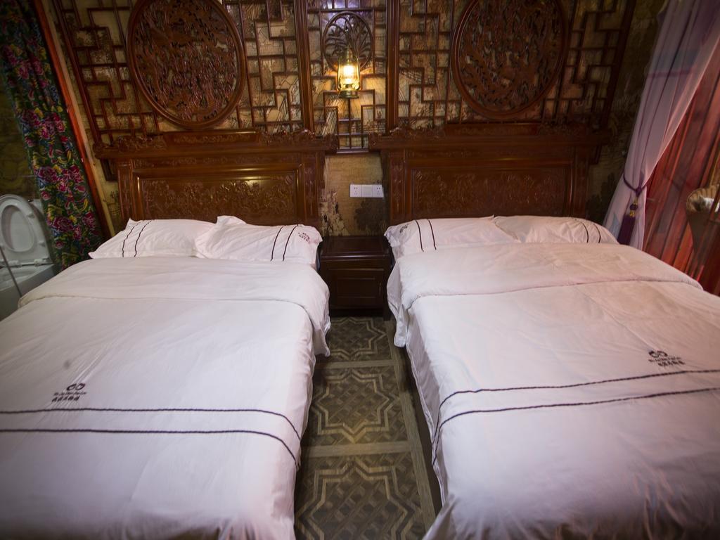 Lqj Riverside Guest House Fenghuang Eksteriør bilde